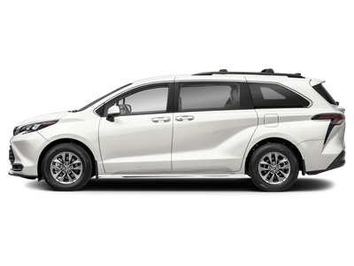 2025 Toyota Sienna LE