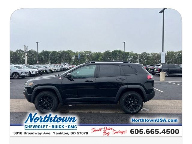 2022 Jeep Cherokee Trailhawk