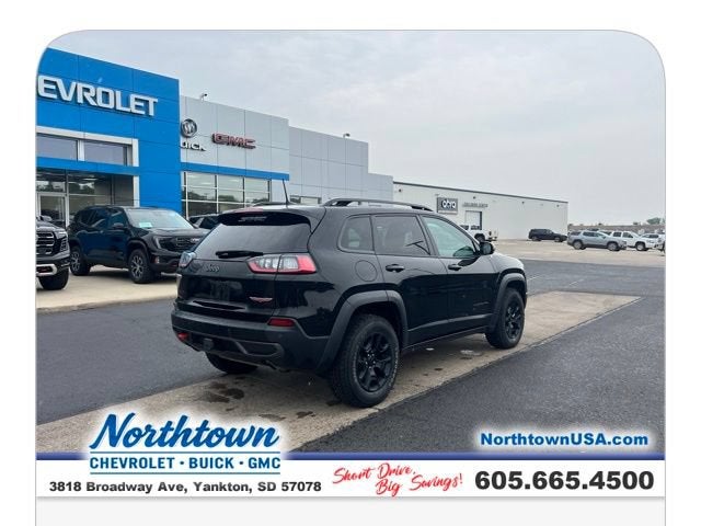 2022 Jeep Cherokee Trailhawk