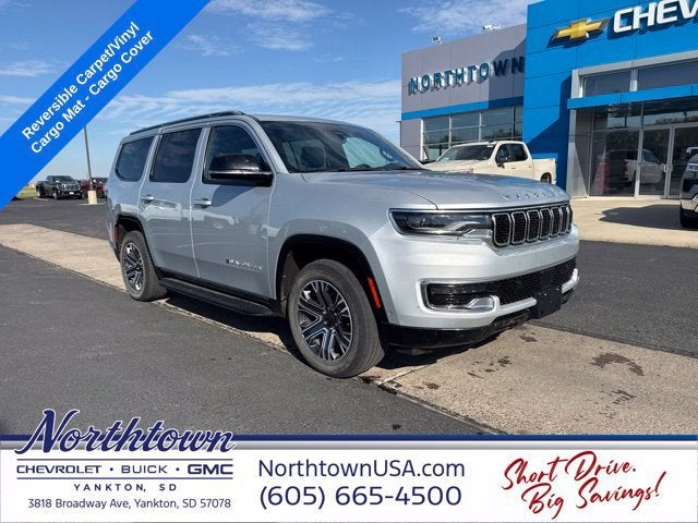 2024 Jeep Wagoneer Base
