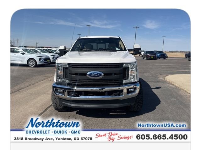 2017 Ford Super Duty F-250 SRW Lariat