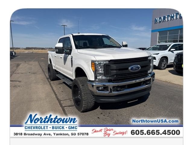 2017 Ford Super Duty F-250 SRW Lariat