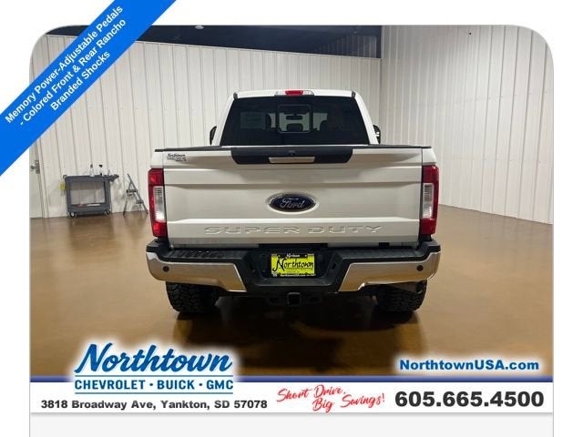 2017 Ford Super Duty F-250 SRW Lariat