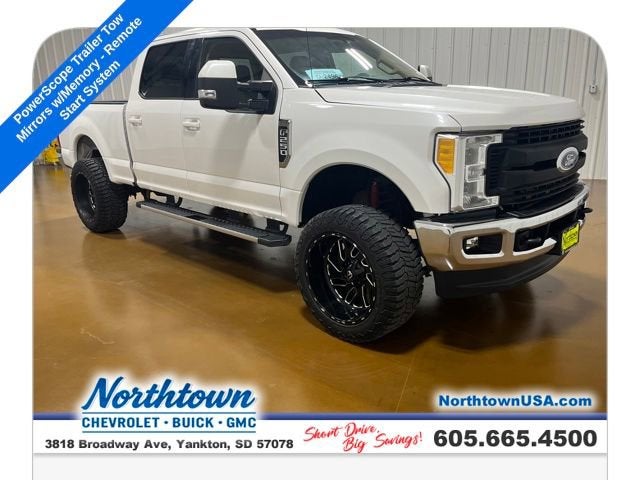 2017 Ford Super Duty F-250 SRW Lariat