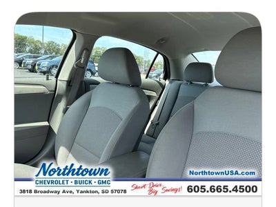 2011 Chevrolet Malibu LS w/1LS