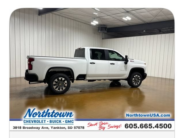 2026 Chevrolet Silverado 2500 HD Custom - Photo 6