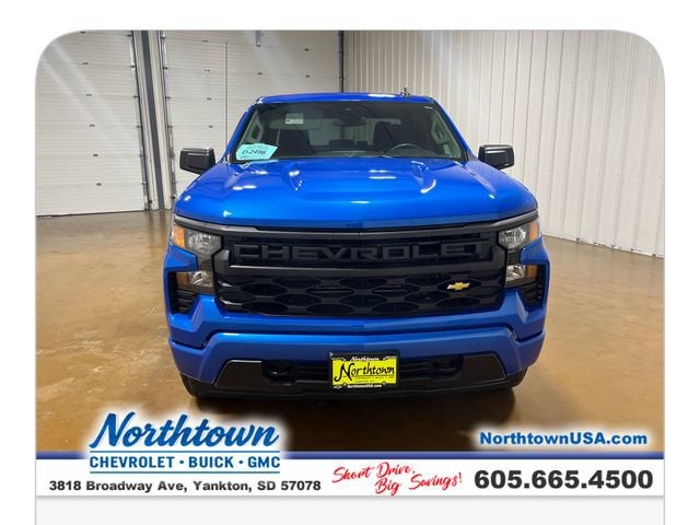 2025 Chevrolet Silverado 1500 Custom
