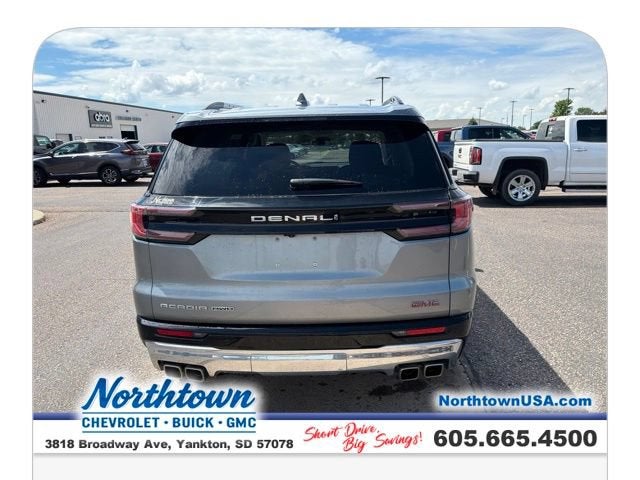 2024 GMC Acadia Denali