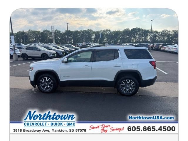2023 GMC Acadia SLT