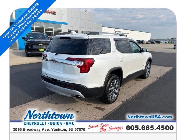 2023 GMC Acadia SLT