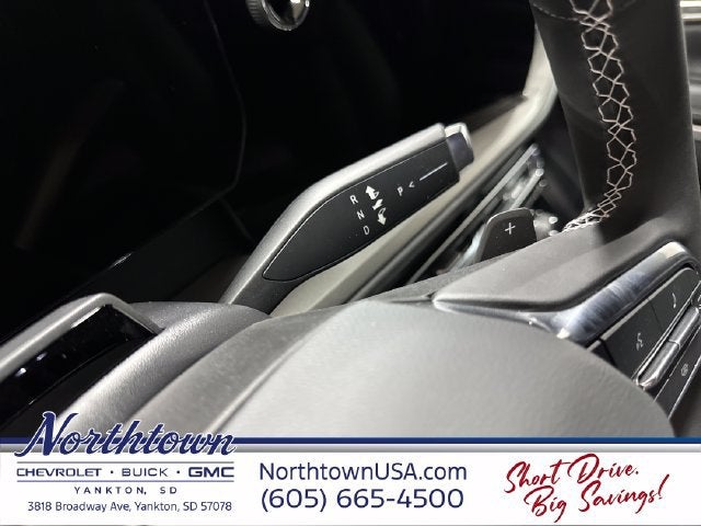 2027 Chevrolet Traverse LT - Photo 19
