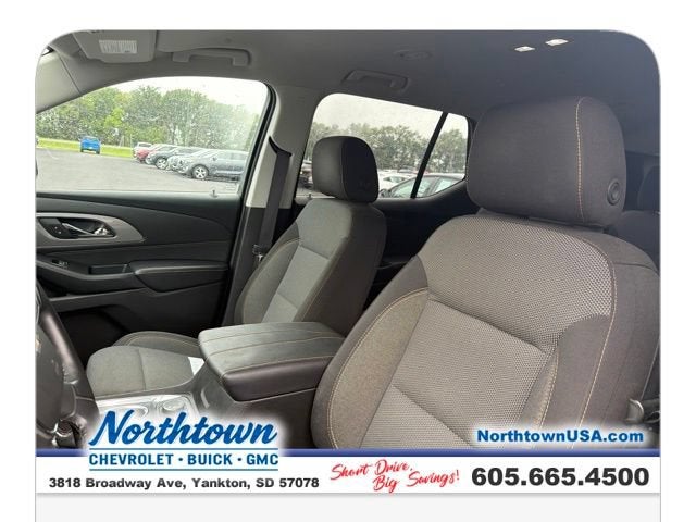 2018 Chevrolet Traverse LT Cloth