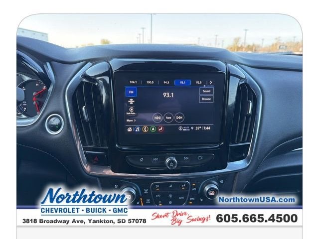 2023 Chevrolet Traverse Premier