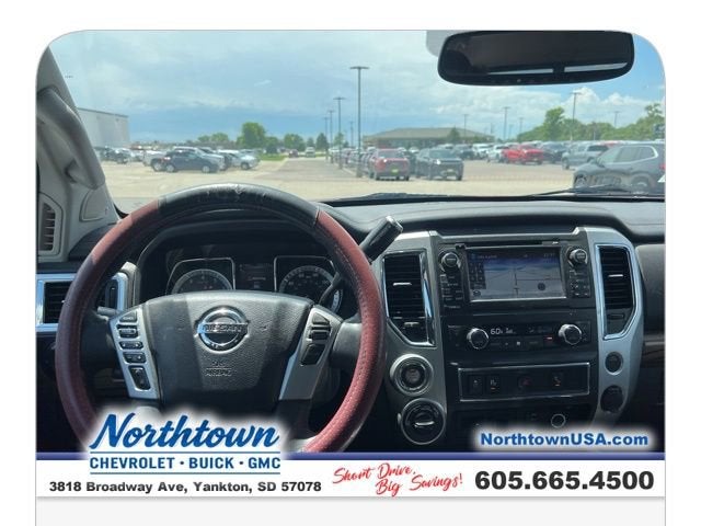 2017 Nissan Titan SL