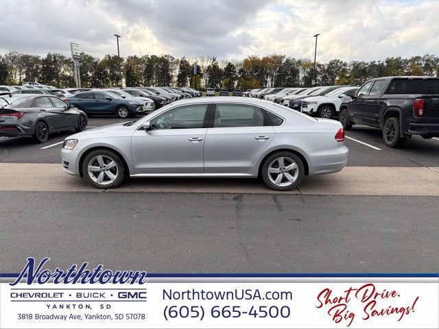 2013 Volkswagen Passat SE