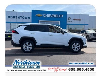 2025 Toyota RAV4 LE