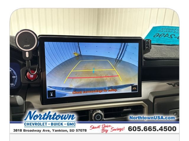 2024 Toyota Tacoma 4WD SR5