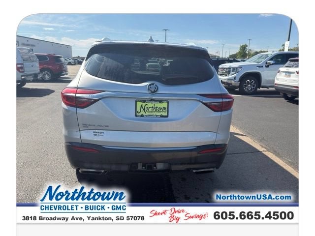 2020 Buick Enclave Essence