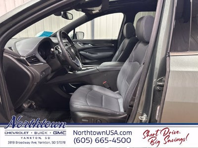 2024 Buick Enclave Essence