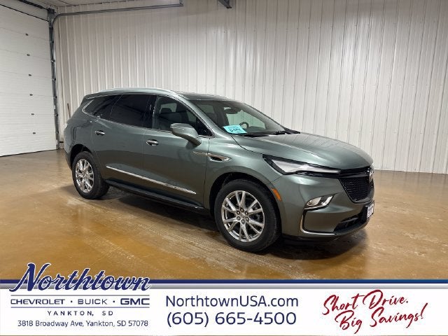 2024 Buick Enclave Essence