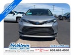 2025 Toyota Sienna LE