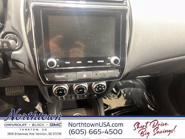 2025 Mitsubishi Outlander Sport S