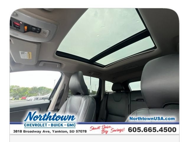 2017 Volvo XC60 Inscription