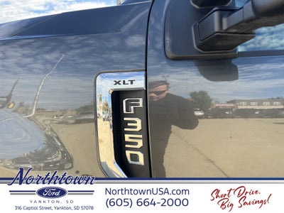 2017 Ford Super Duty F-350 DRW XLT