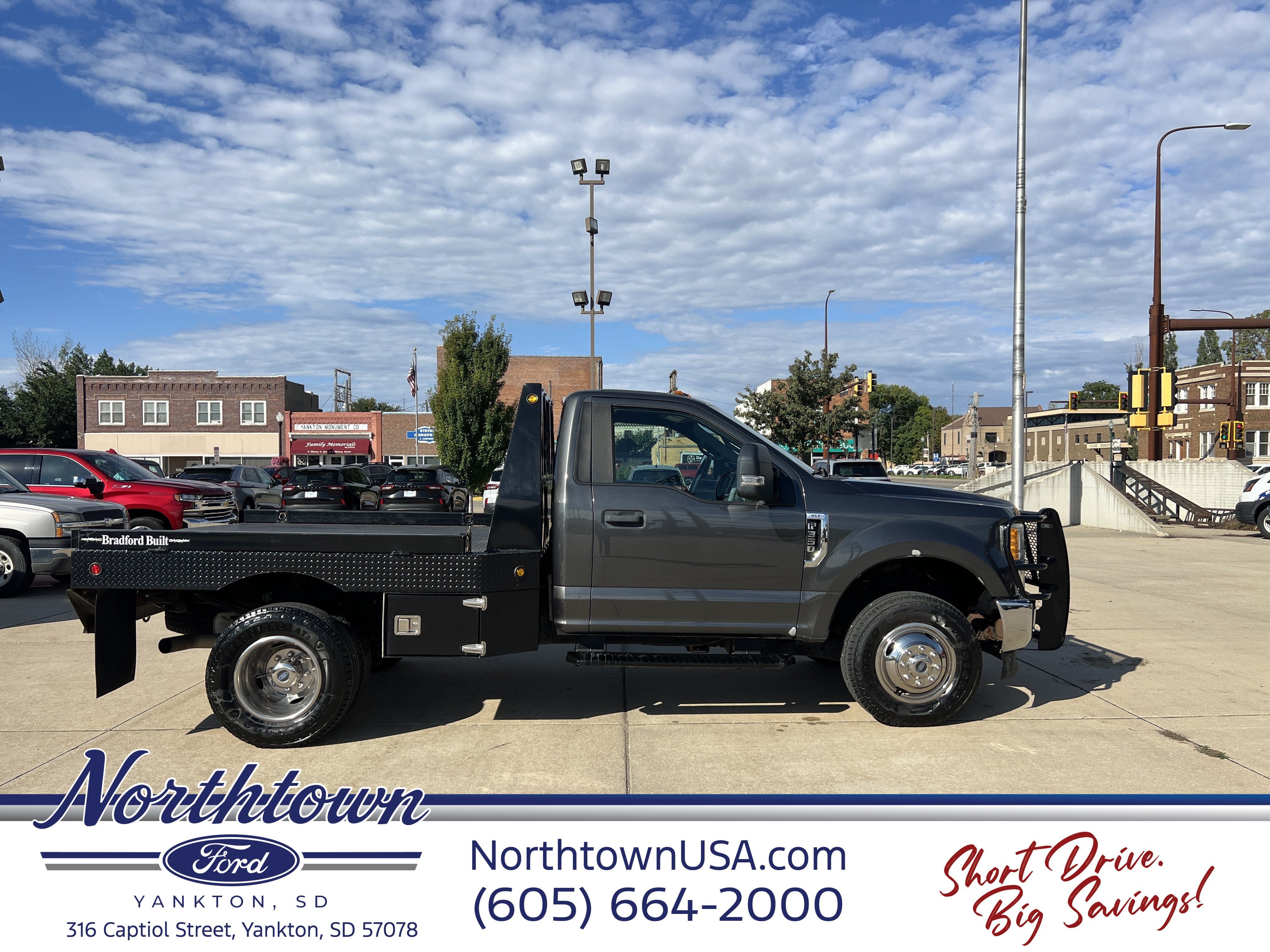 2017 Ford Super Duty F-350 DRW XLT