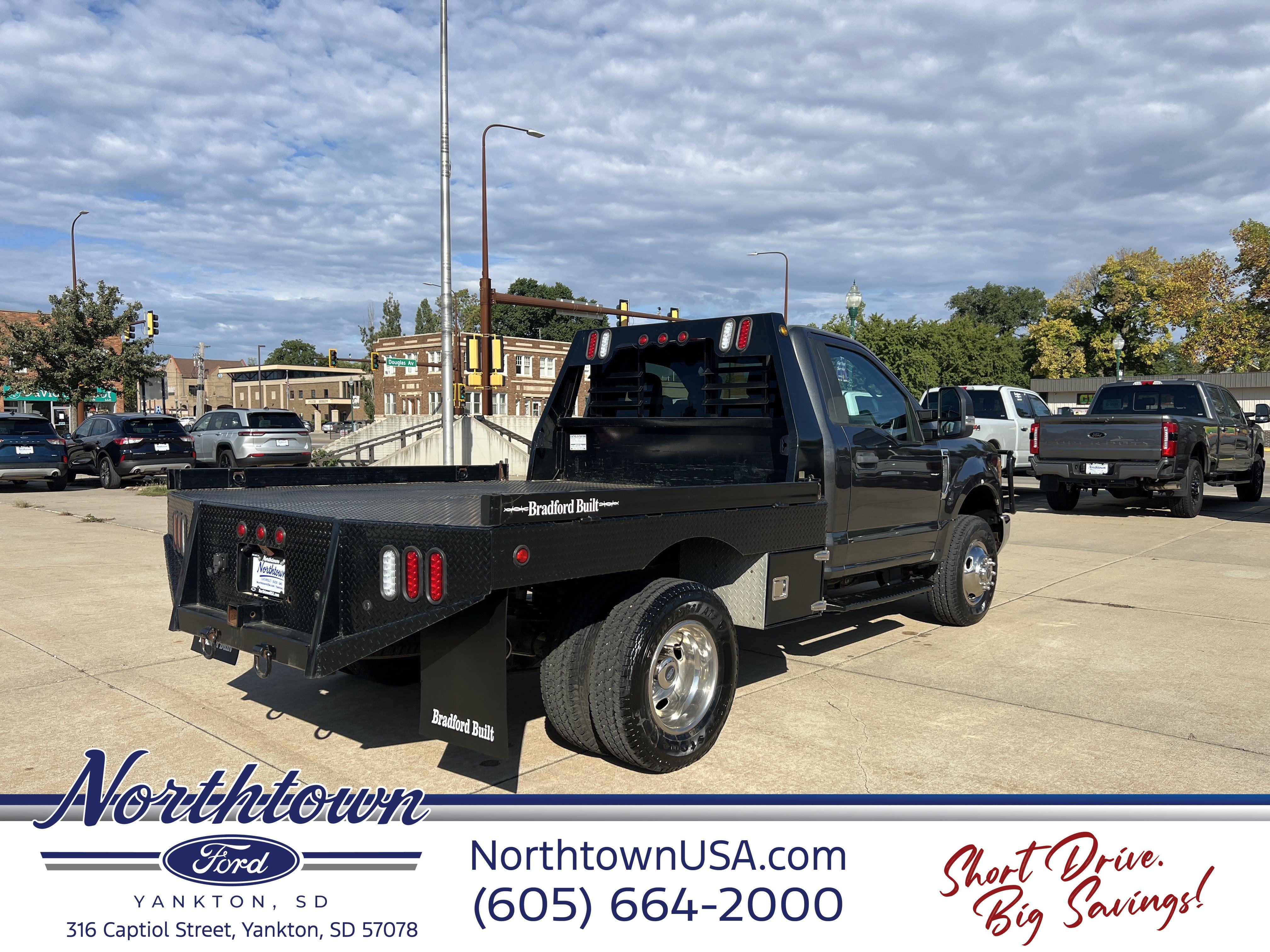 2017 Ford Super Duty F-350 DRW XLT