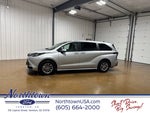 2025 Toyota Sienna LE